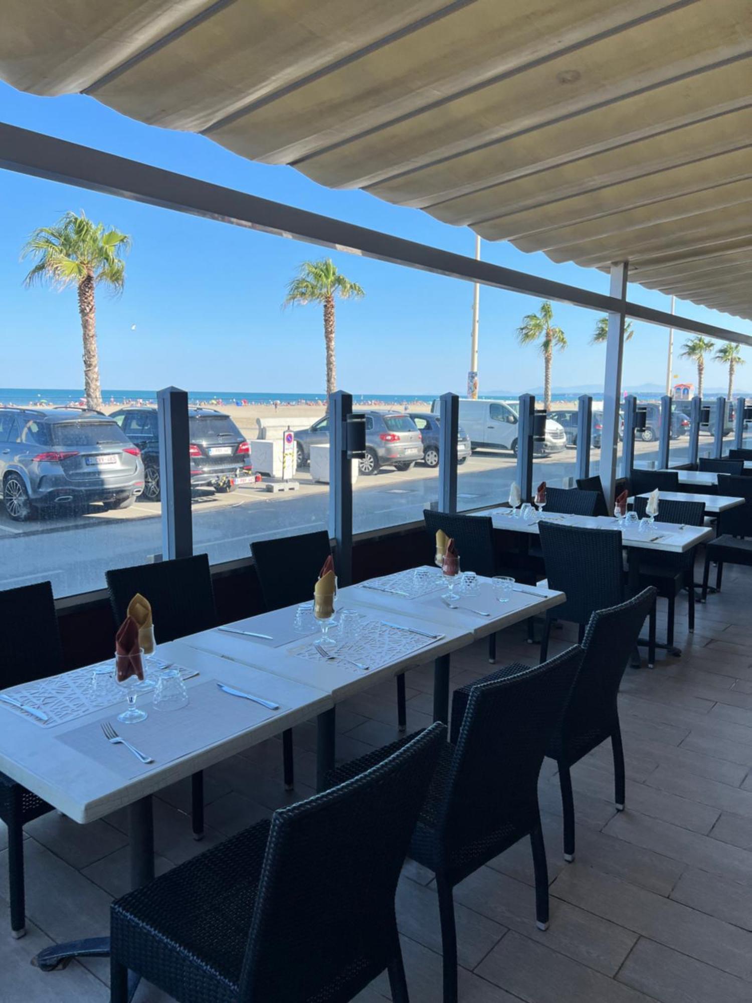 Logis Hotel & Restaurant Mediterranee Port-la-Nouvelle Bagian luar foto